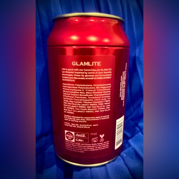 COCA COLA LIP GLOSS -  LIMITED-EDITION 3 PIECE SET - Picture 4 of 7